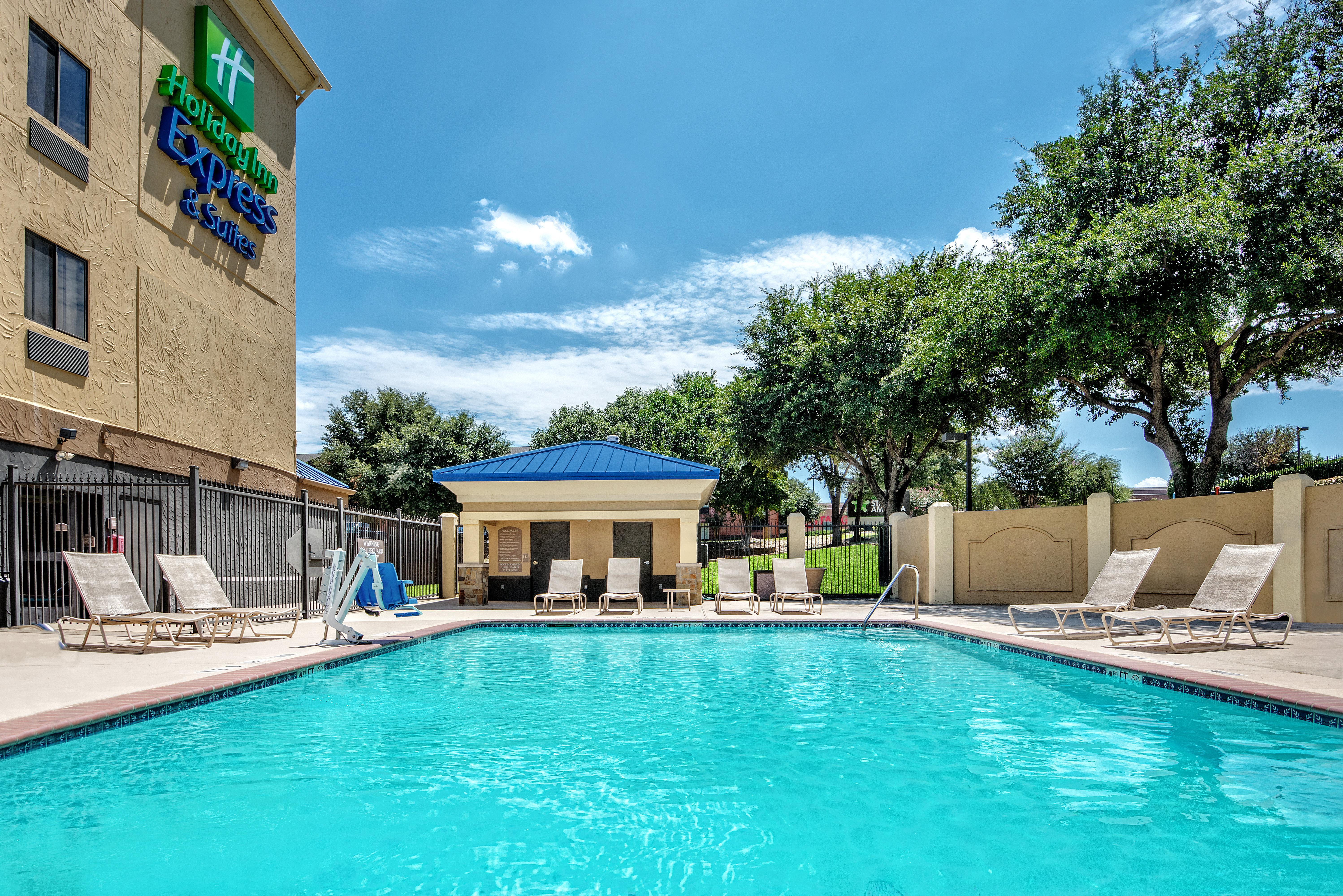 Holiday Inn Express Hotel And Suites Fort Worth/I-20 Екстериор снимка
