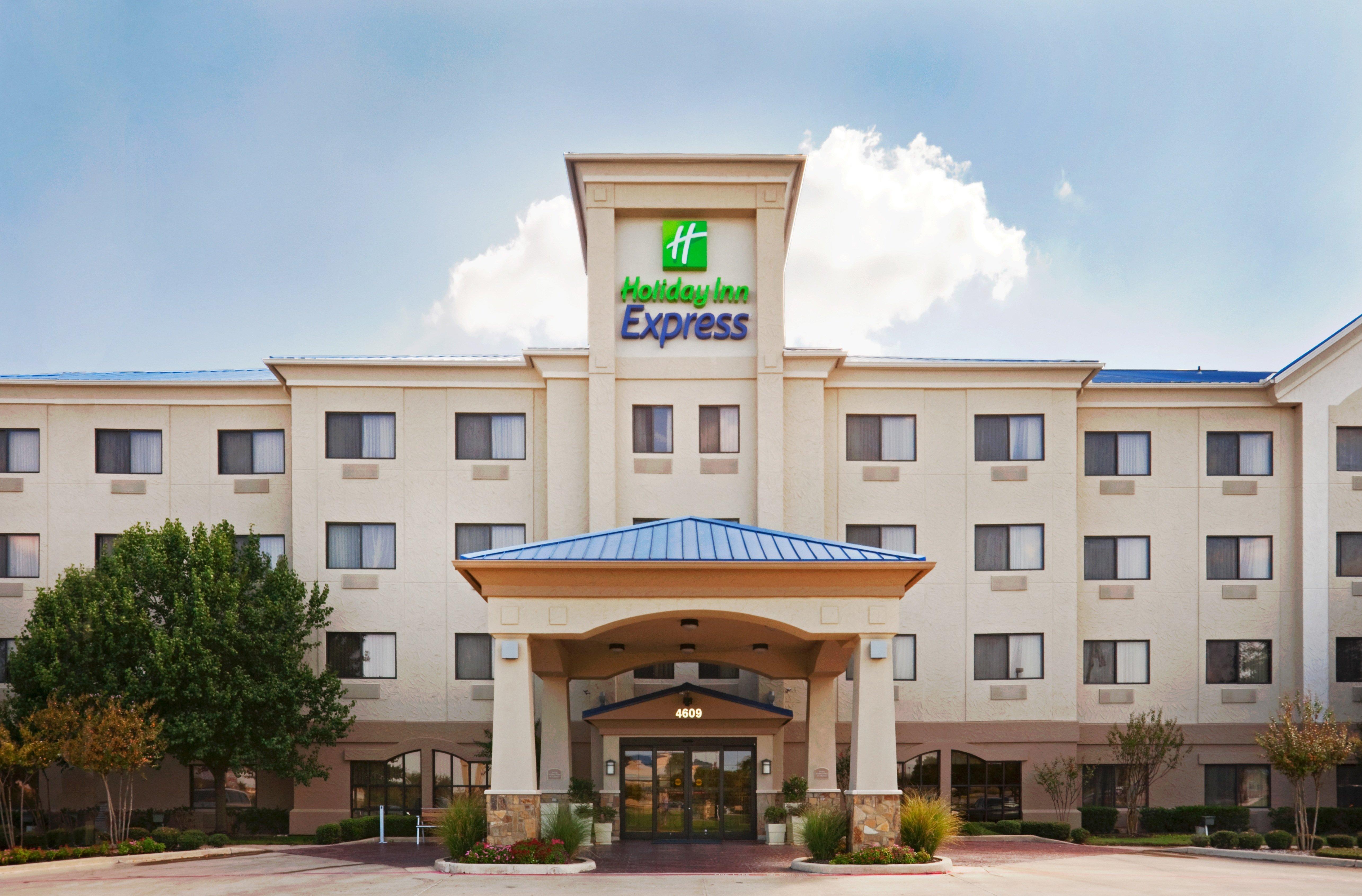 Holiday Inn Express Hotel And Suites Fort Worth/I-20 Екстериор снимка